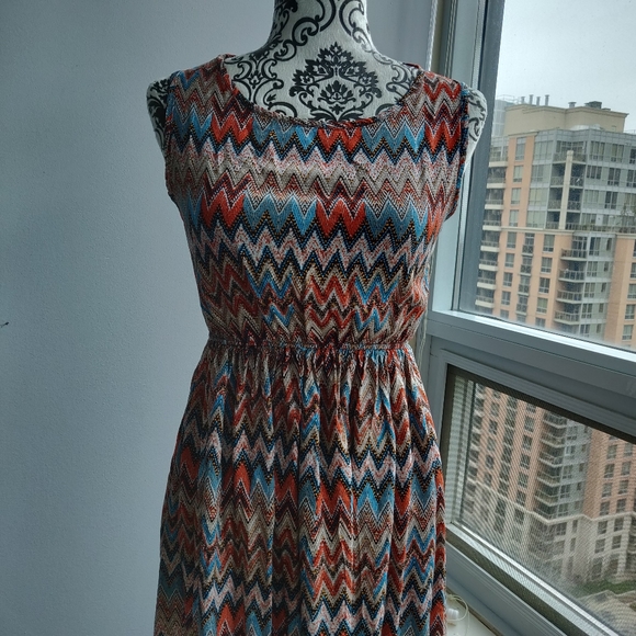 Bohemian Maxi Long Summer Sleeveless Zig Zag Dress - Picture 2 of 8